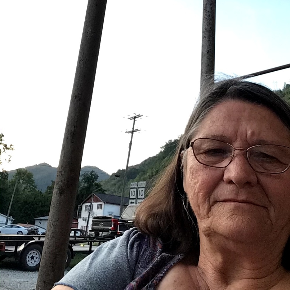 Meet your Posher, Carol